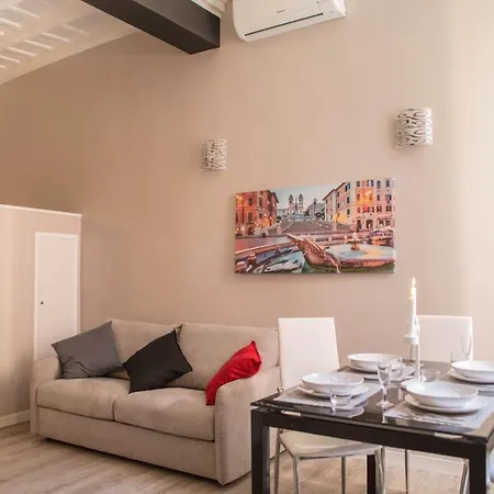 Casa Monticelli * רומא