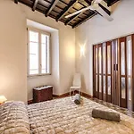 Casa Monticelli Řím